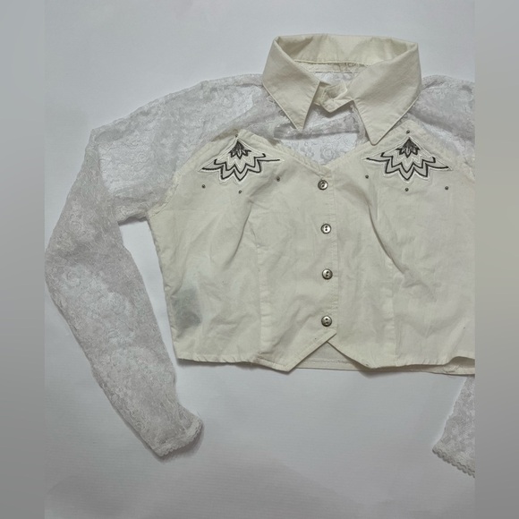 White Lace Sleeve Crop Top - Picture 2 of 10